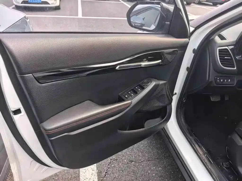 Kia KX3 — фото 4