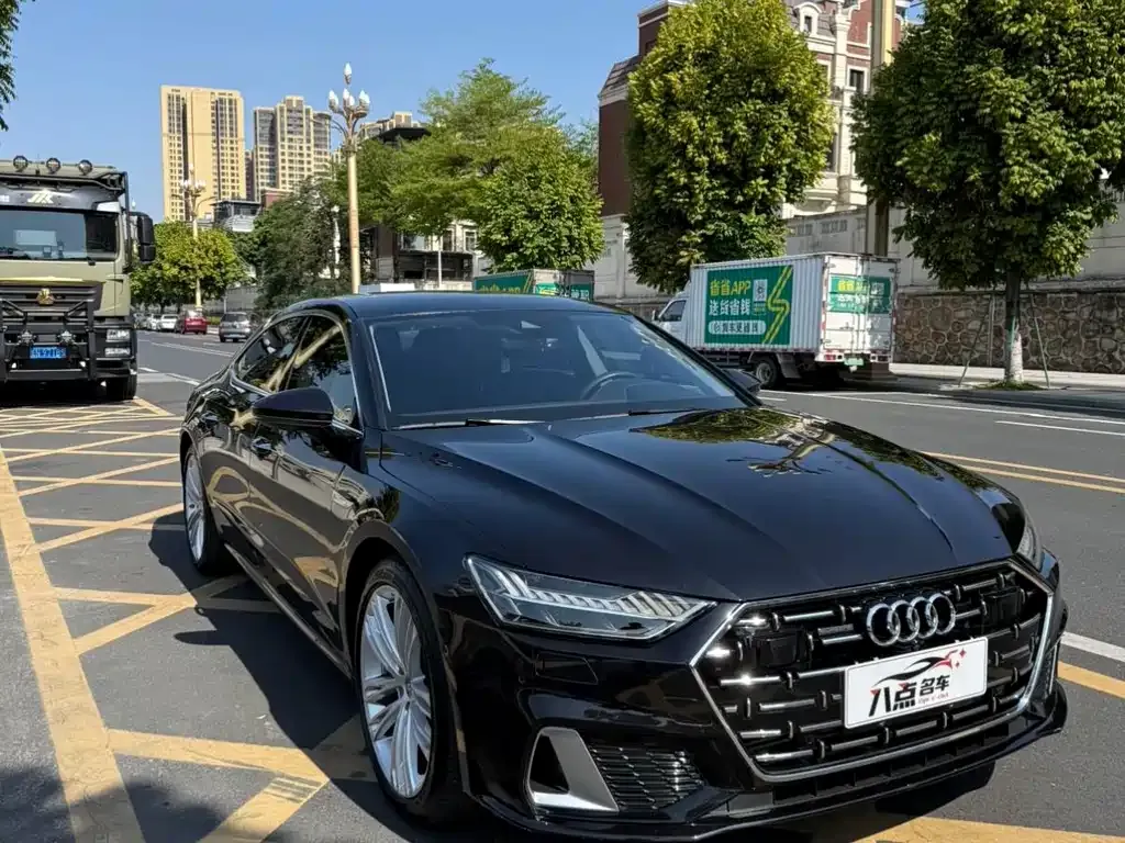 Audi A7L — фото 9