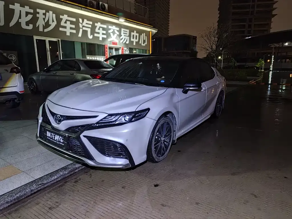 Toyota Camry 2022 из CN, фото 1