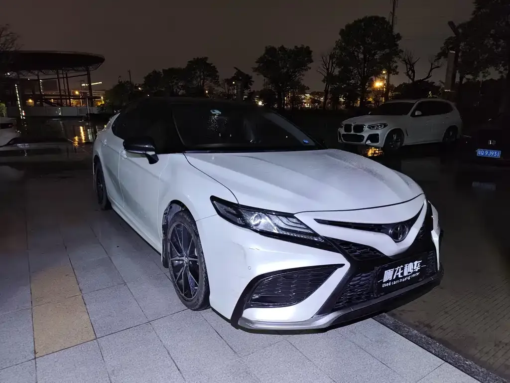 Toyota Camry 2022 из CN, фото 5