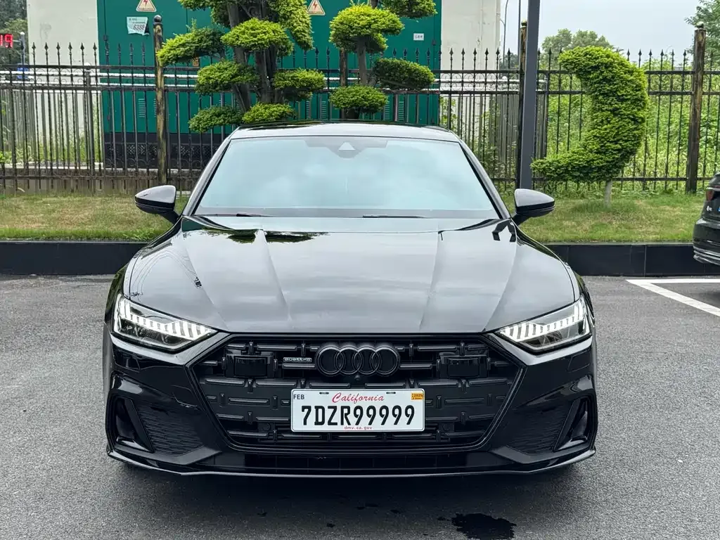 Audi A7L — фото 5