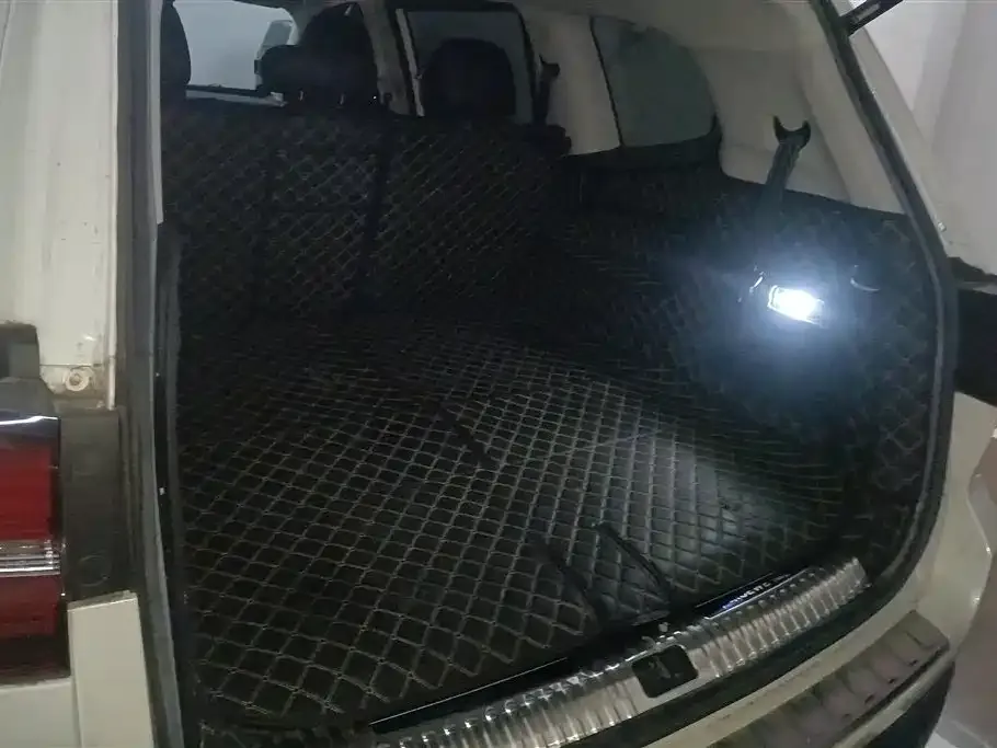 Roewe RX8 2023 из CN, фото 8