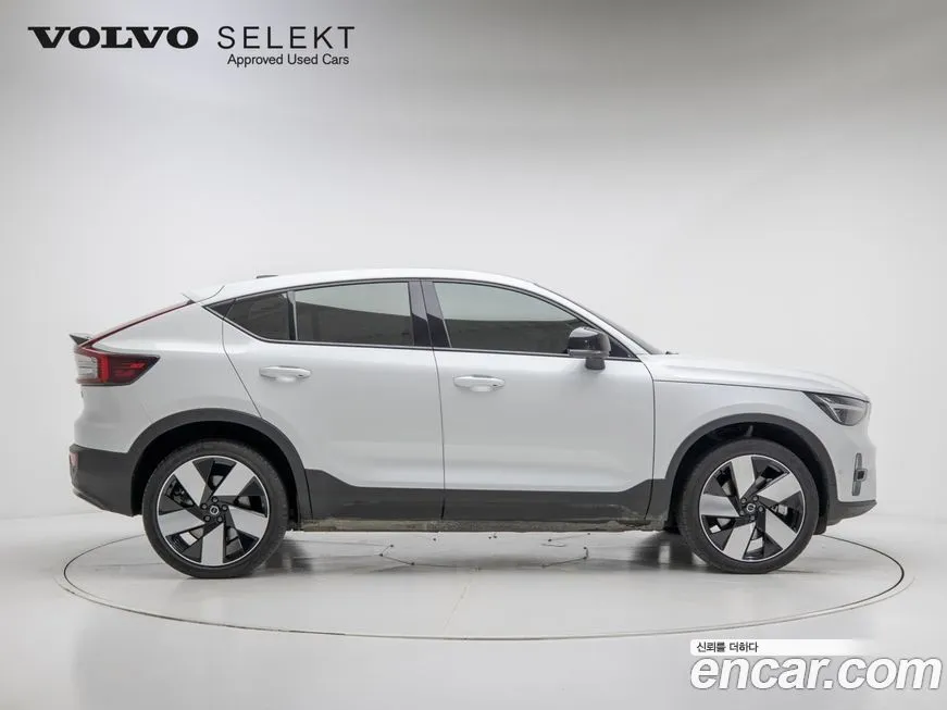 Volvo C40 2024 из KR, фото 6