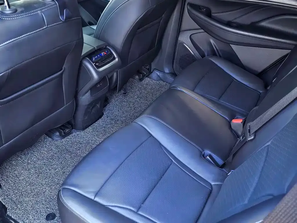 Buick Enclave 2021 из CN, фото 6