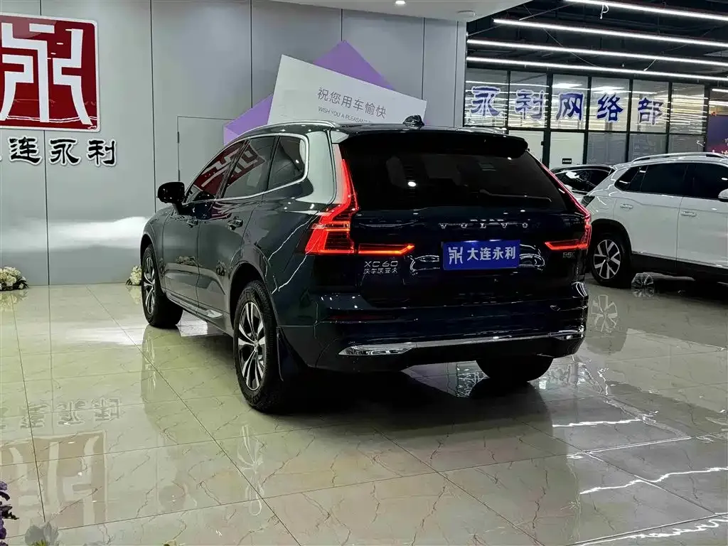 Volvo XC60 2022 из CN, фото 8