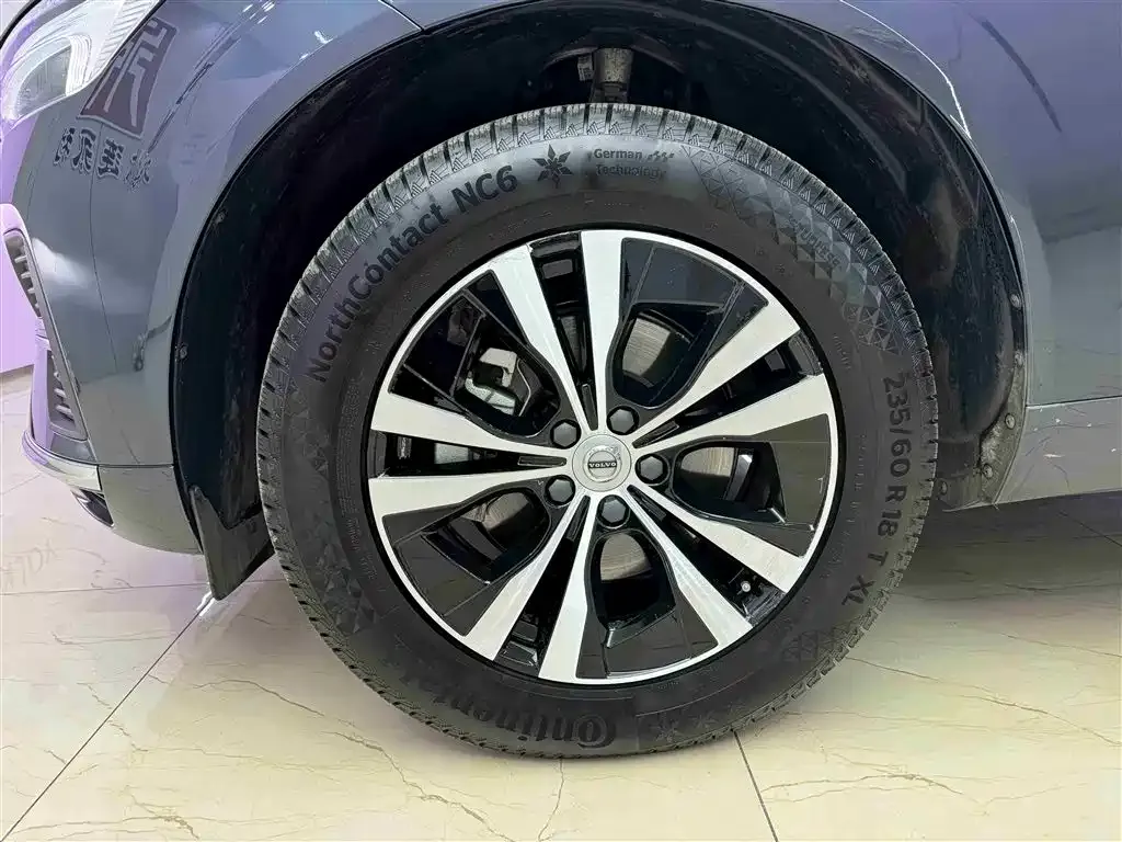 Volvo XC60 2022 из CN, фото 10