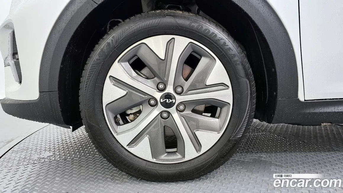 Kia Niro — фото 7