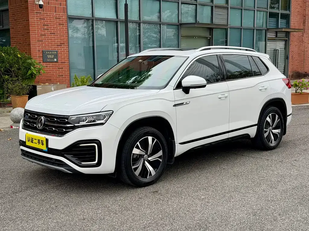 Volkswagen GTE PHEV