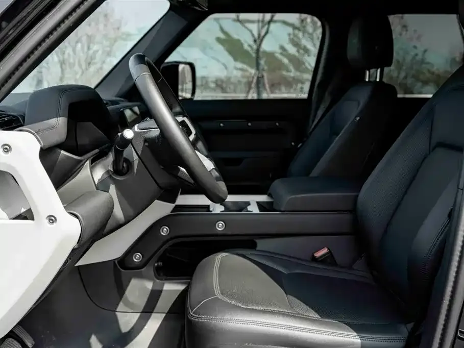 Land Rover Defender 2025 из CN, фото 7