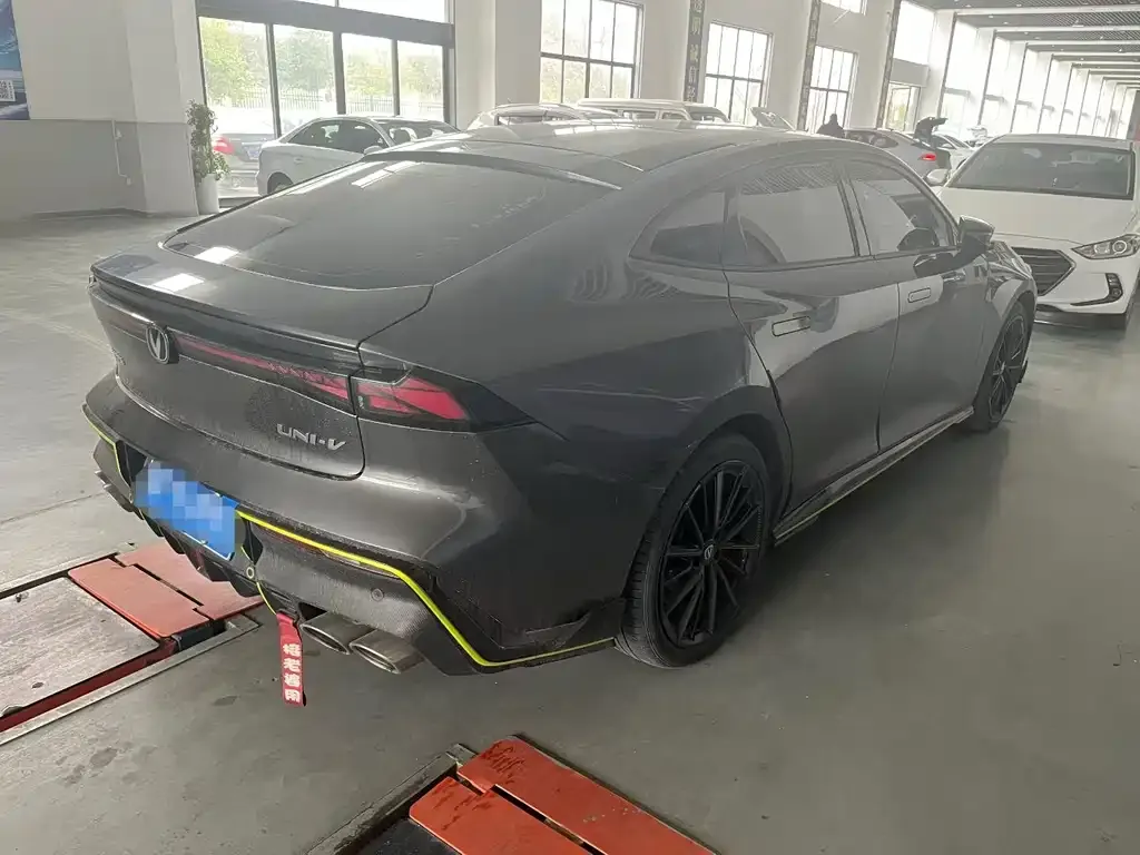 Changan UNI-V 2022 из CN, фото 5