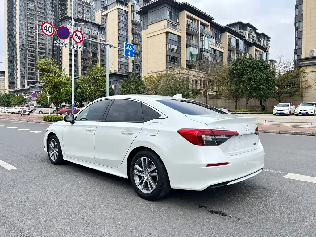 Honda Civic — фото 7