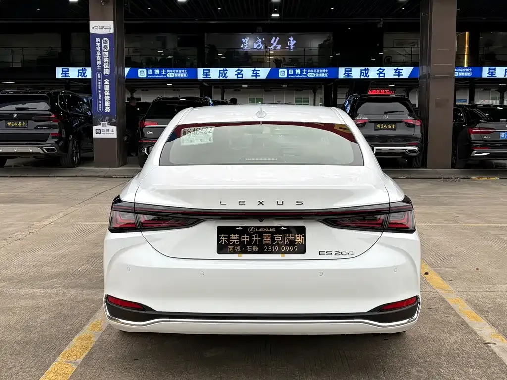 Lexus ES — фото 7