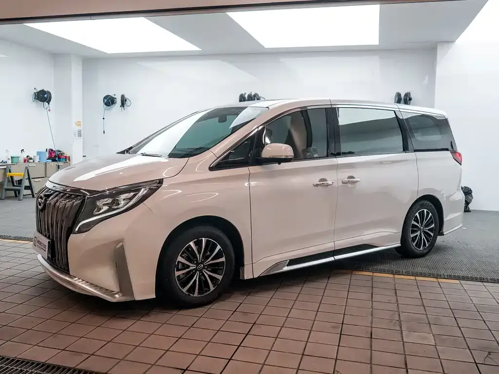 GAC Motor Trumpchi M8 — фото 9