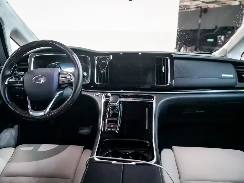 GAC Motor Trumpchi M8 — фото 10