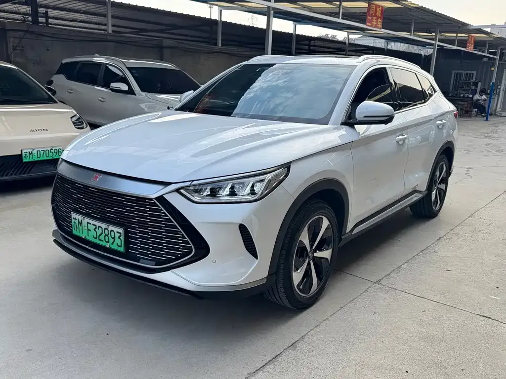 BYD PLUS New Energy — фото 1
