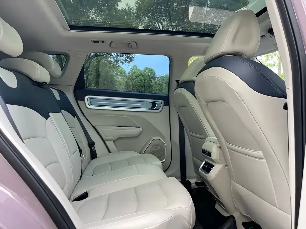 Geely Icon 2024 из CN, фото 2