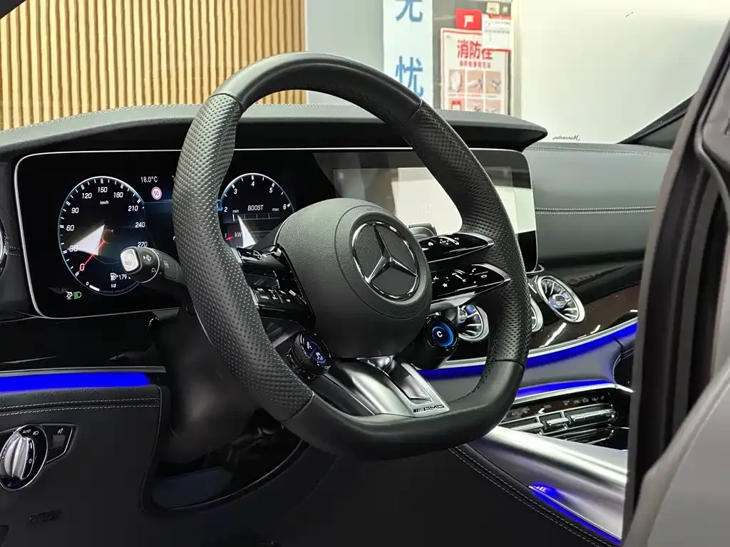 Mercedes-Benz AMG GT 2024 из CN, фото 3