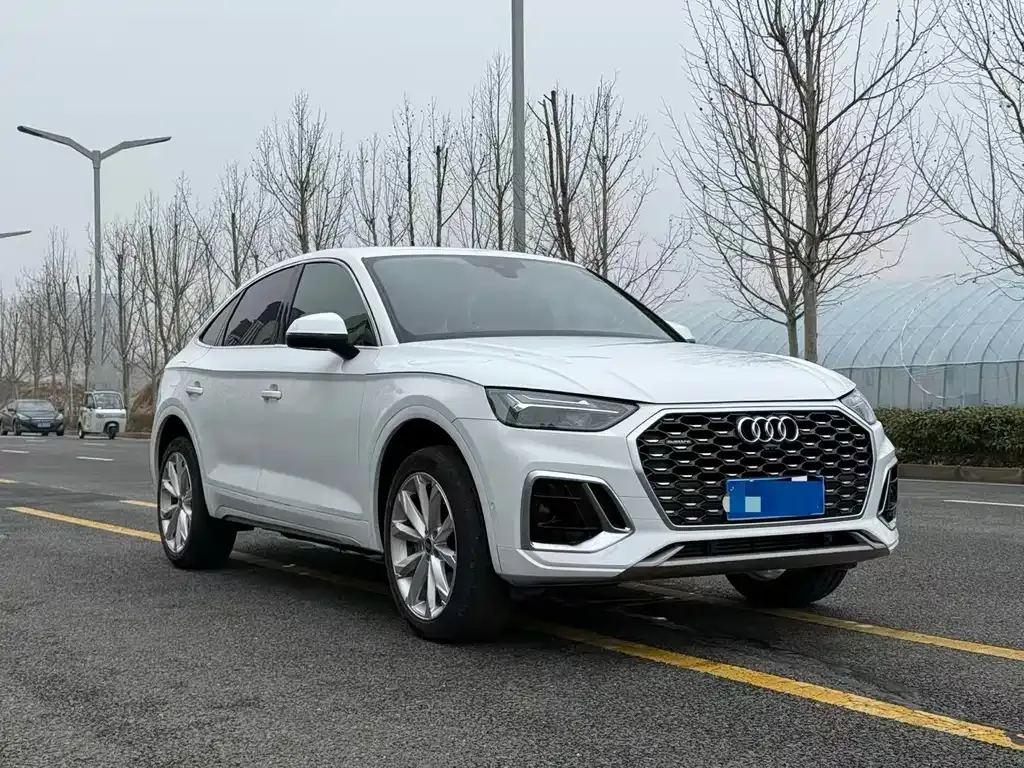 Audi Q5L Sportback 2022 из CN, фото 8