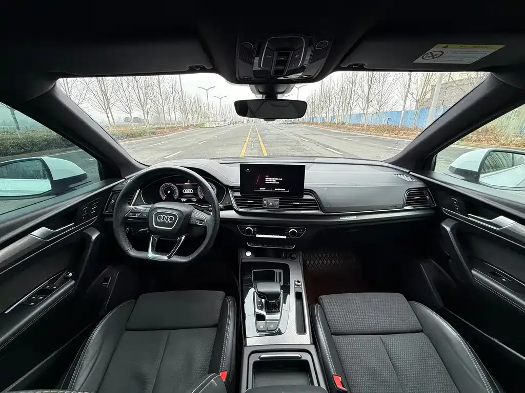 Audi Q5L Sportback 2022 из CN, фото 5