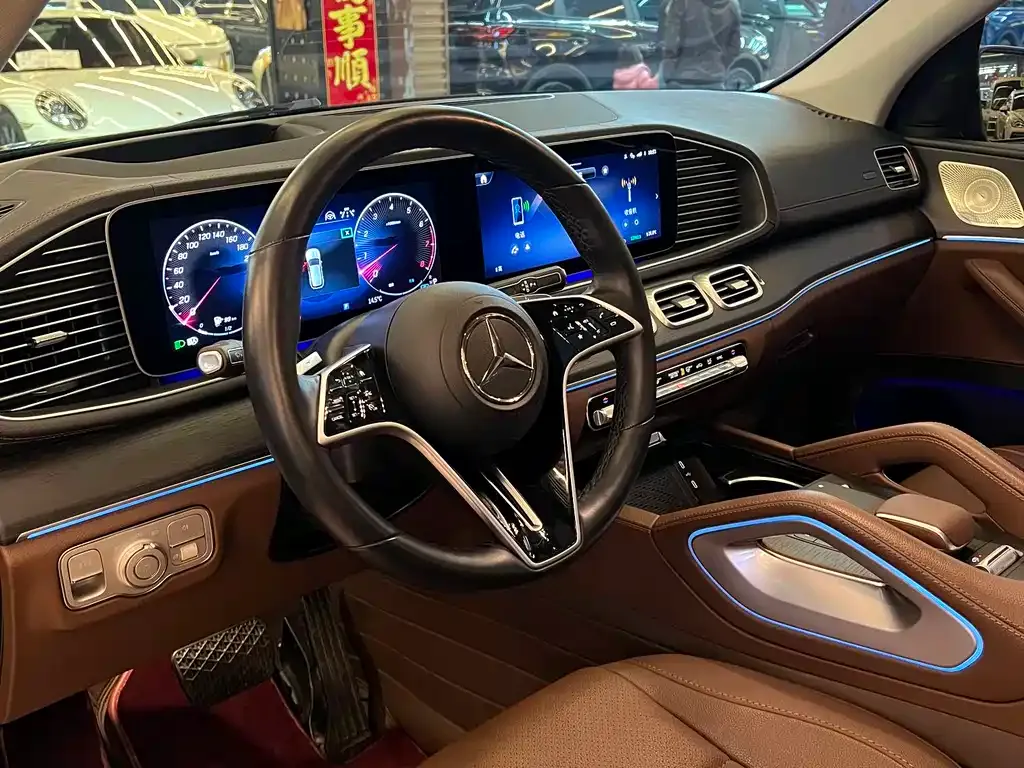 Mercedes-Benz GLE — фото 8