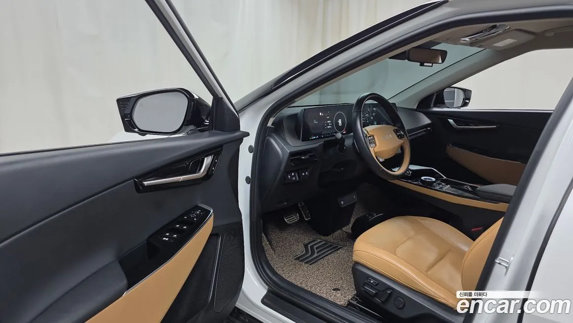 Kia EV6 2023 из KR, фото 8