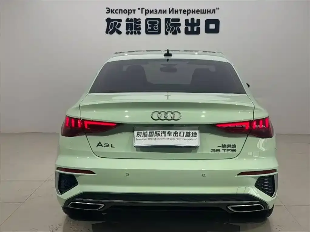 Audi A3 2023 из CN, фото 2