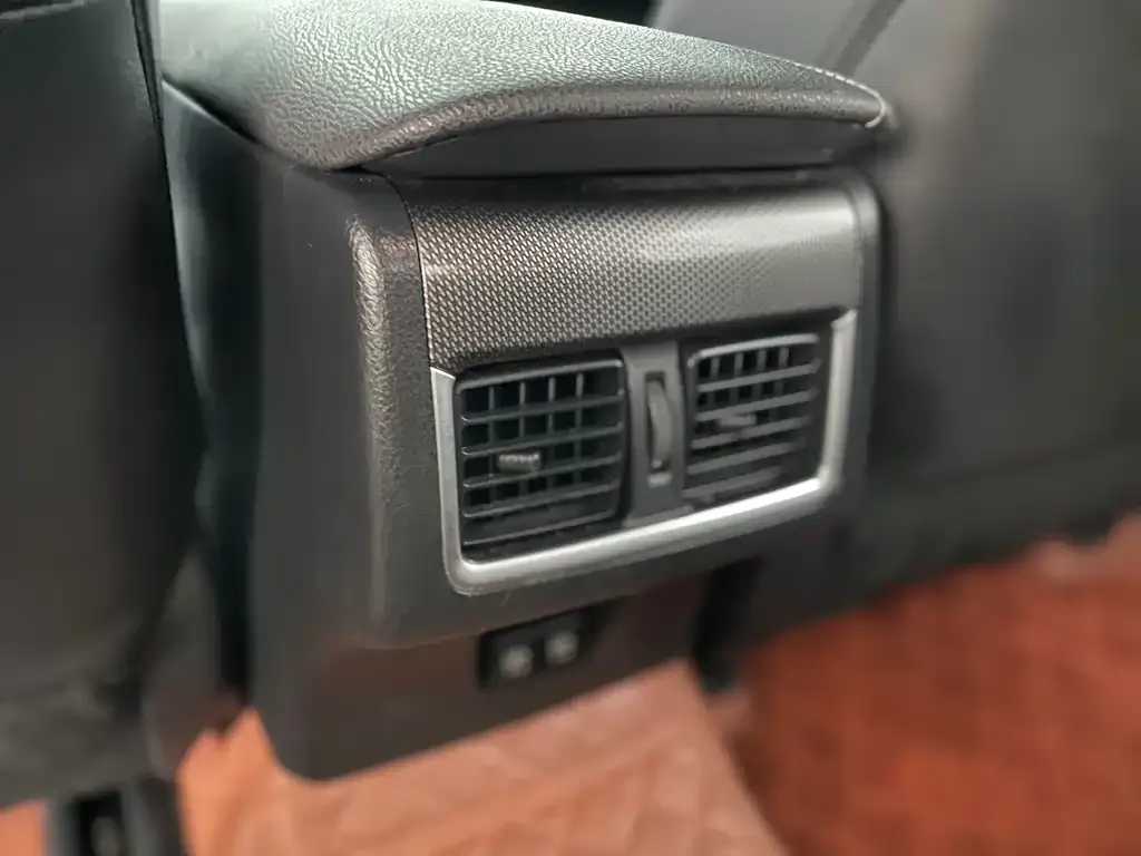 Toyota Camry 2022 из CN, фото 2