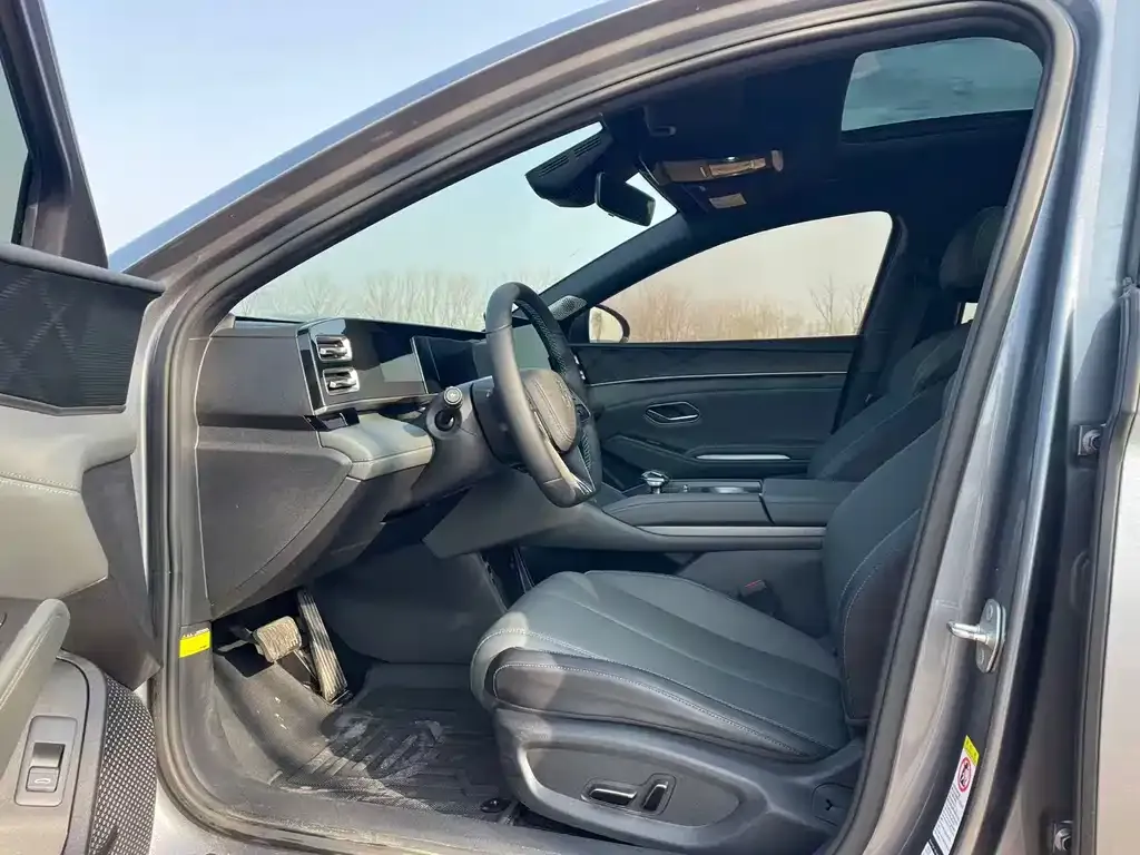 BYD Qin L 2024 из CN, фото 2
