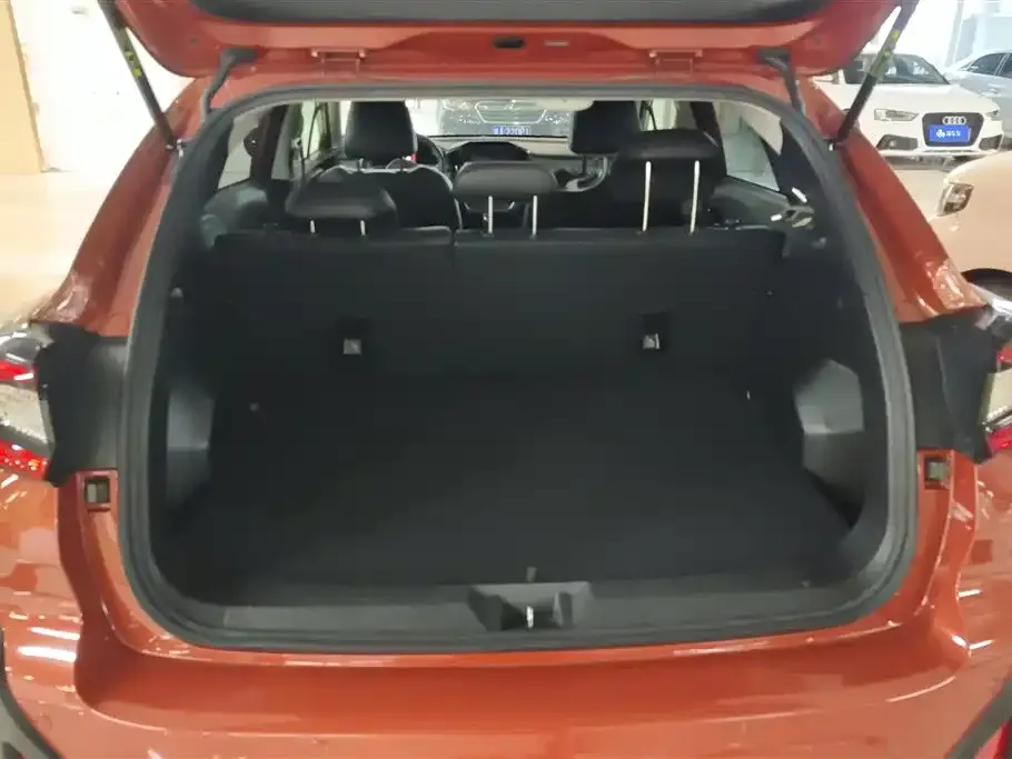 Subaru Crosstrek 2023 из CN, фото 2