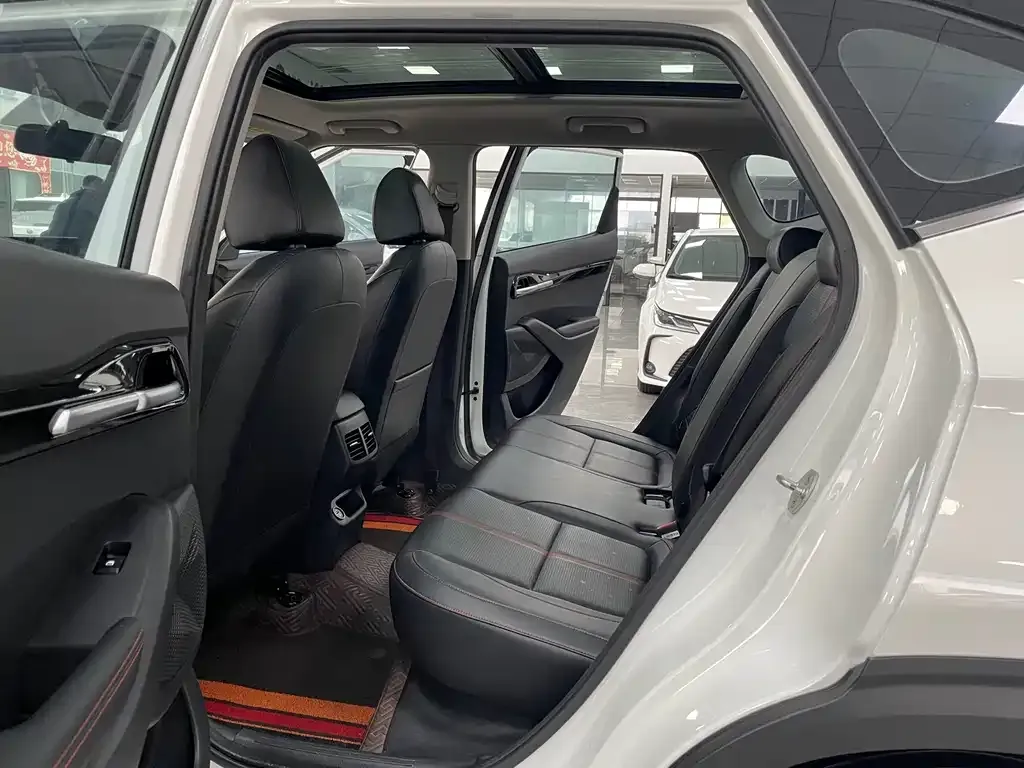 Kia KX3 — фото 3