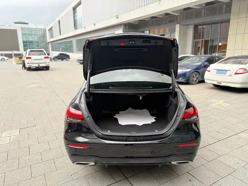 Mercedes-Benz E-Class (Import) 2023 из CN, фото 8