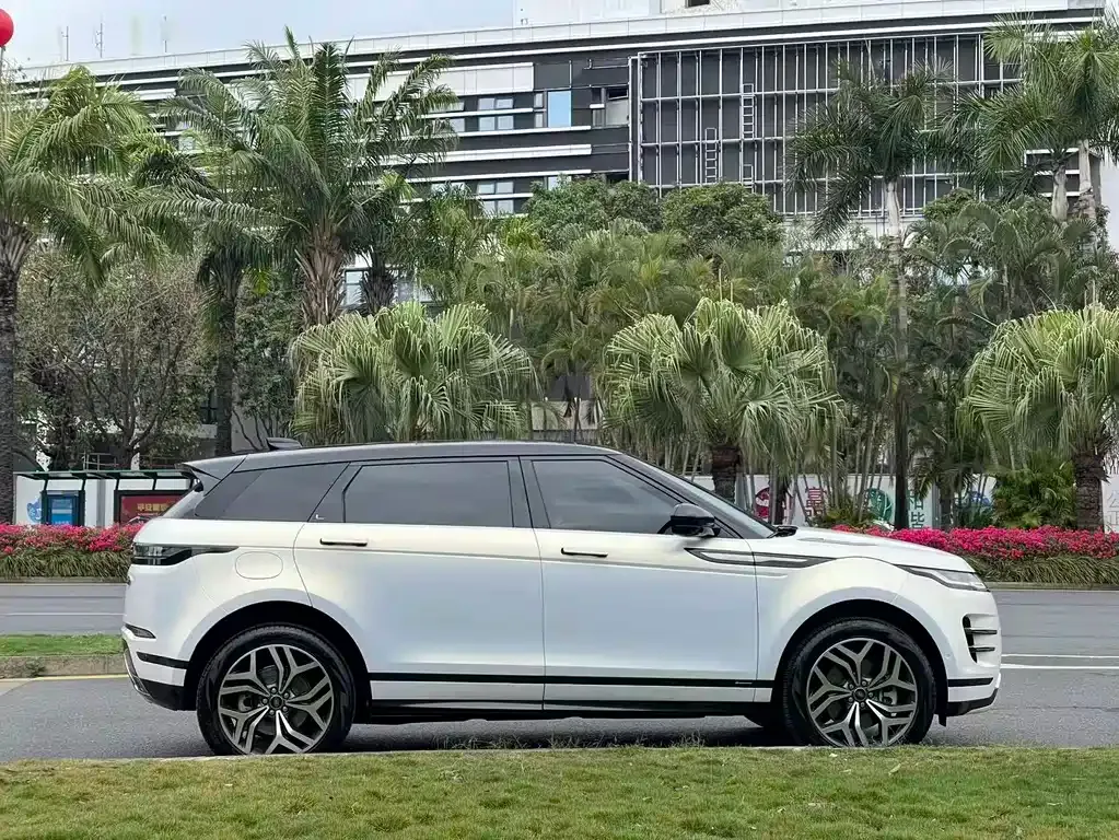 Land Rover Evoque PHEV 2022 из CN, фото 9