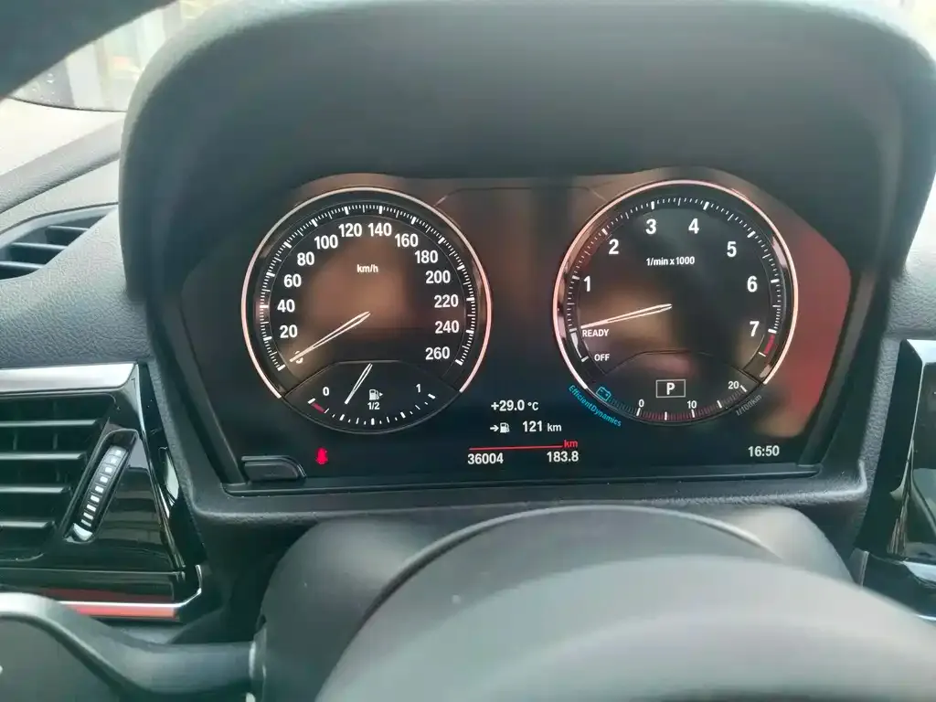 BMW 1 Series 2021 из CN, фото 9