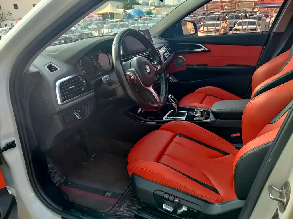 BMW 1 Series 2021 из CN, фото 4