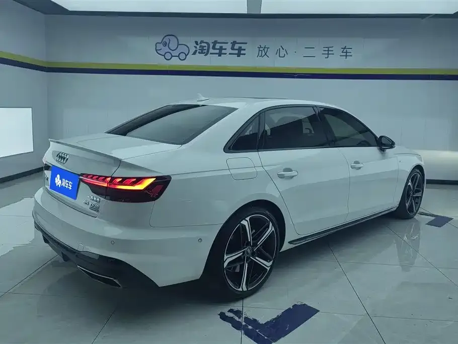 Audi A4L 2022 из CN, фото 10