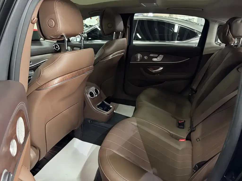 Mercedes-Benz E-Class 2023 из CN, фото 9
