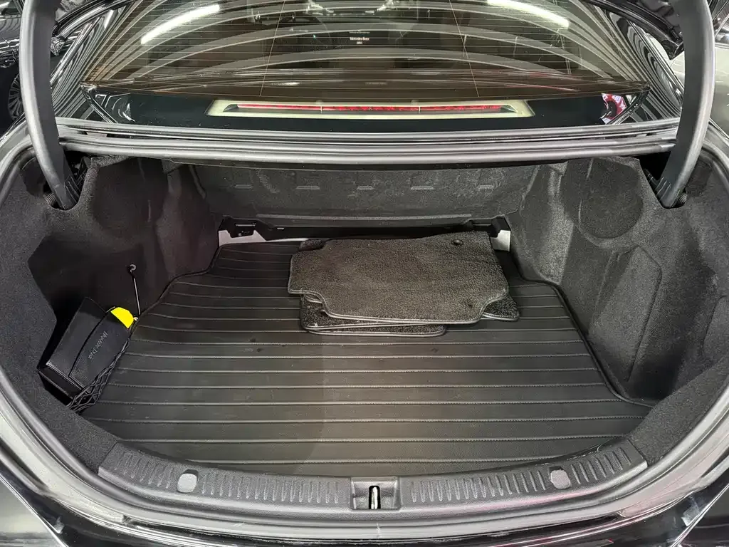 Mercedes-Benz E-Class 2023 из CN, фото 7