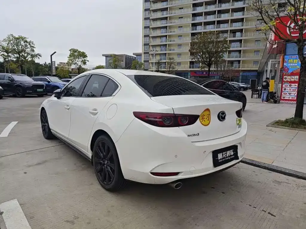 Mazda 3 Axela 2023 из CN, фото 6