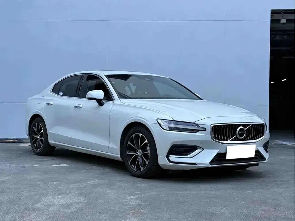 Volvo S60 2022 из CN, фото 6