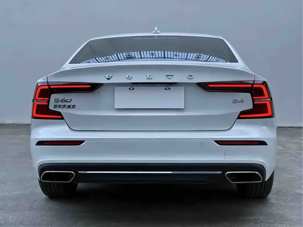 Volvo S60 2022 из CN, фото 2
