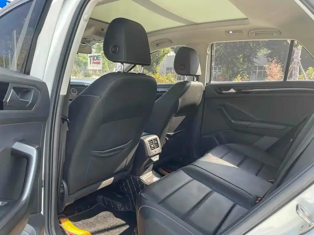 Volkswagen T-Roc 2022 из CN, фото 5