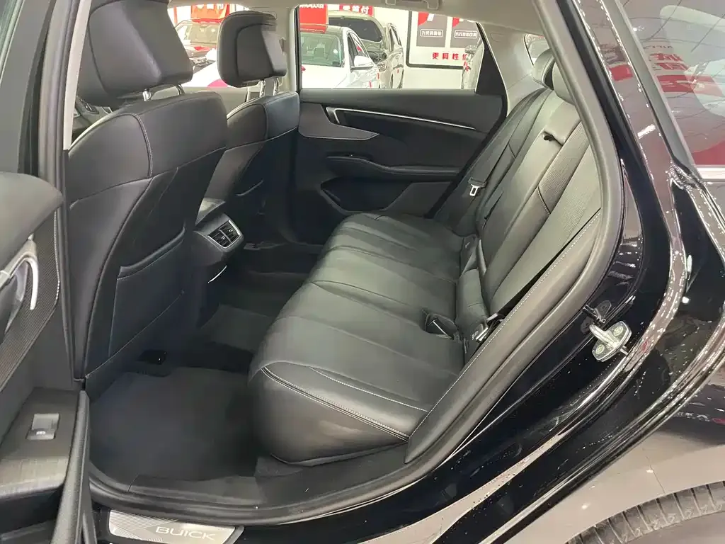 Buick LaCrosse 2024 из CN, фото 2