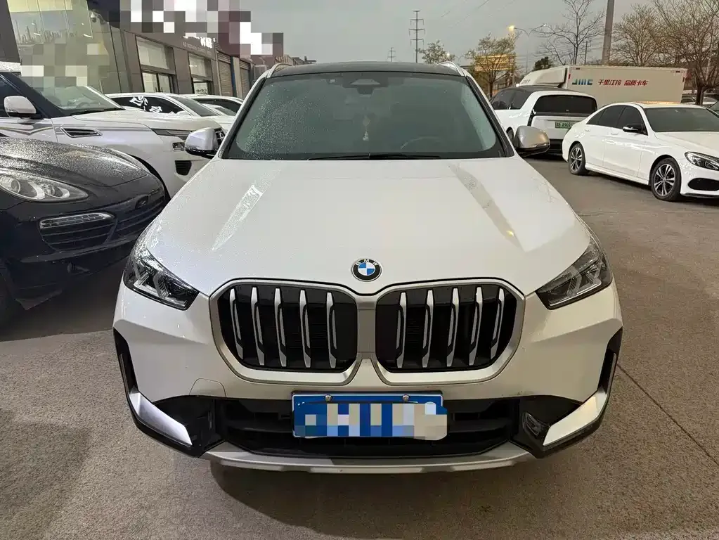 BMW X1 — фото 10