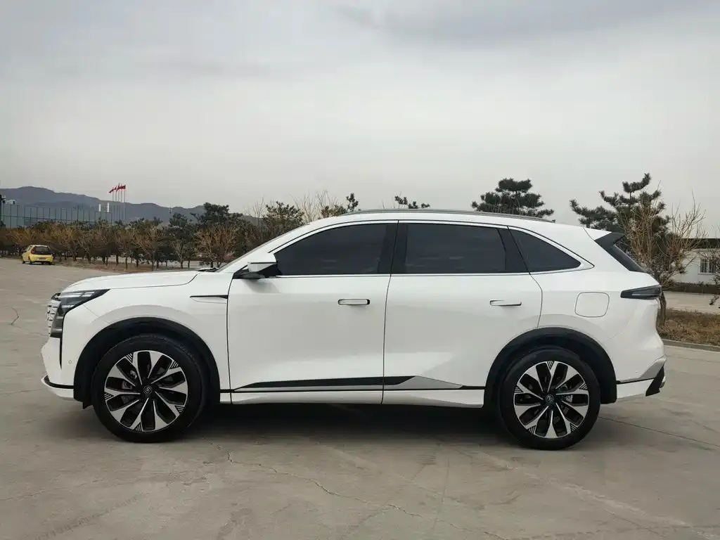 Changan CS75PLUS — фото 2