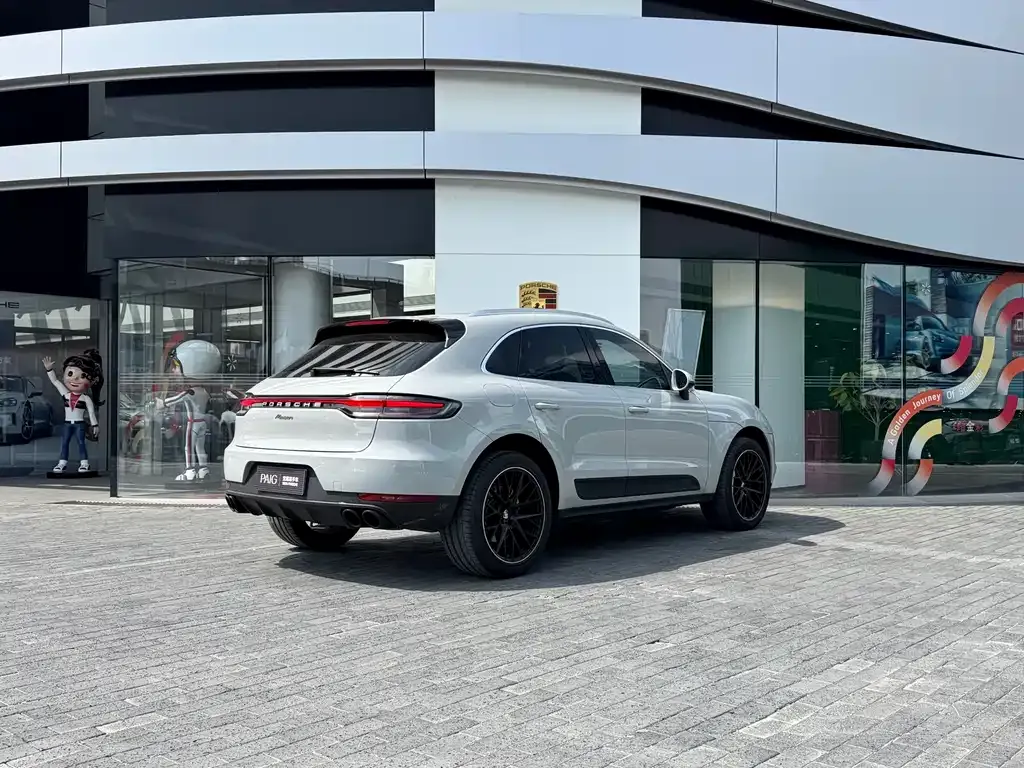 Porsche Macan — фото 6