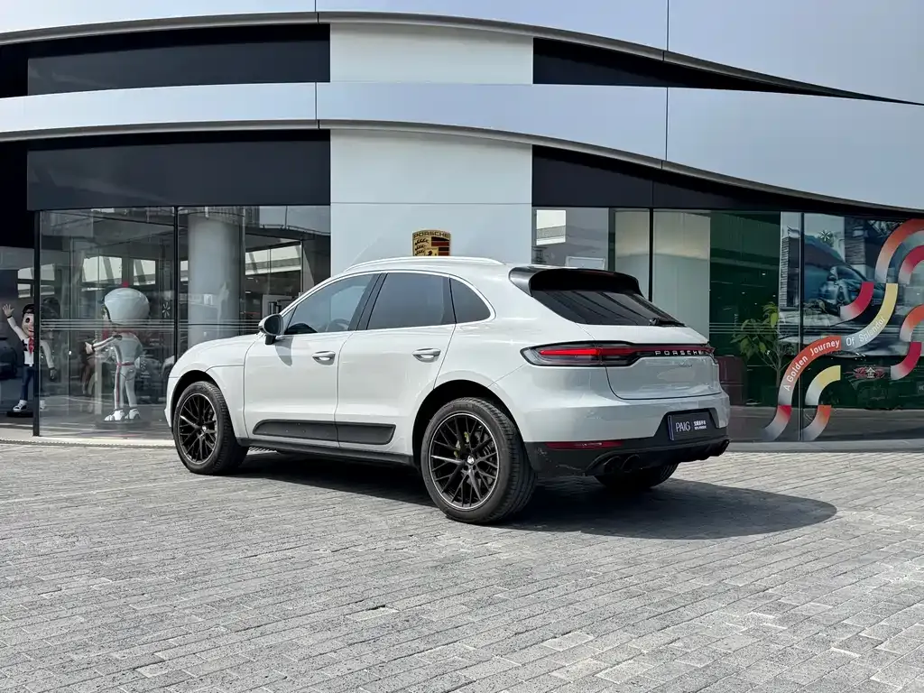 Porsche Macan — фото 9