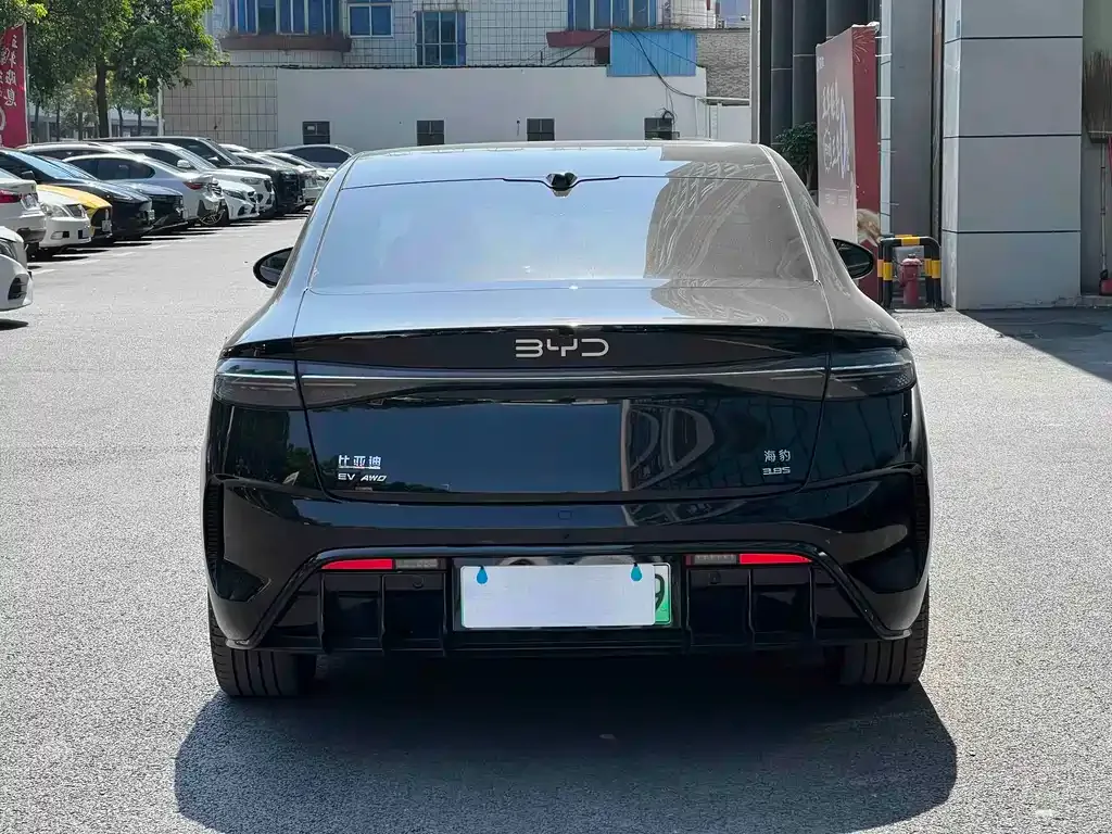 BYD Seal — фото 7