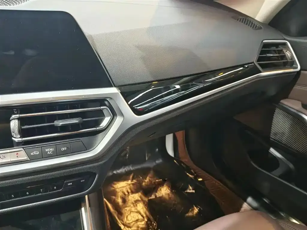 BMW 3 Series 2021 из CN, фото 5