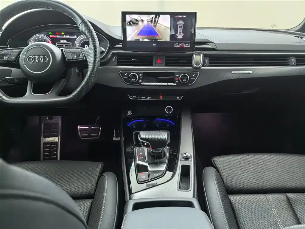 Audi A4L 2024 из CN, фото 10