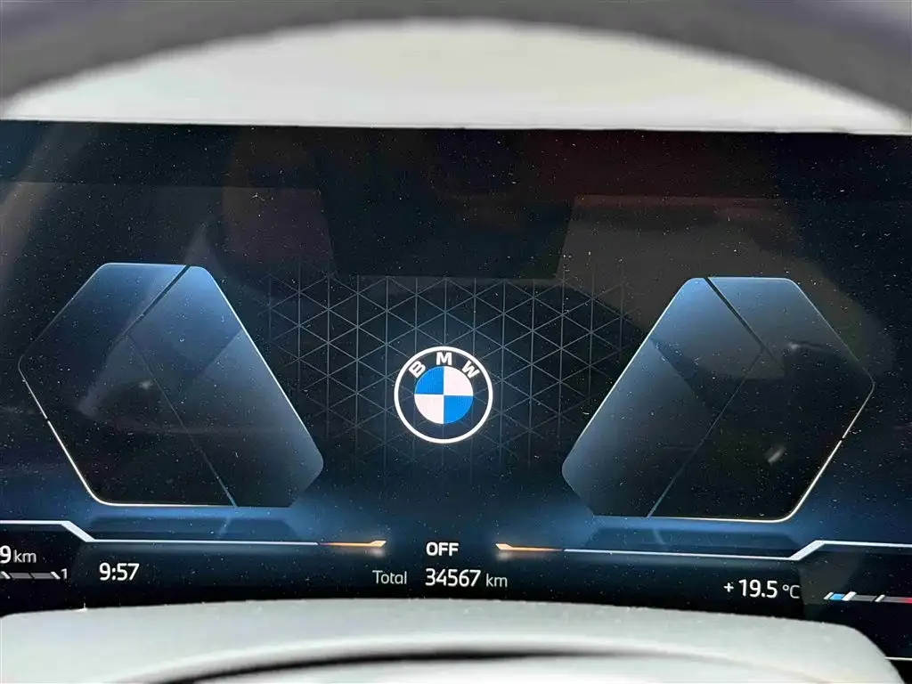 BMW X5 — фото 6
